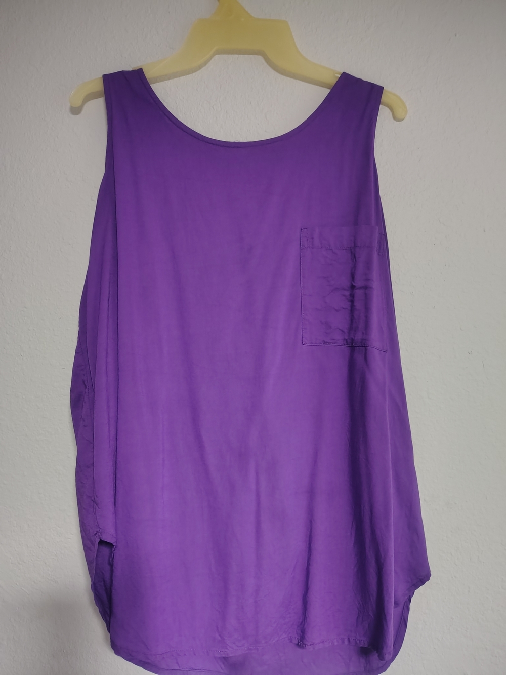 Sleeveless Purple Pocket Tank Top for Women